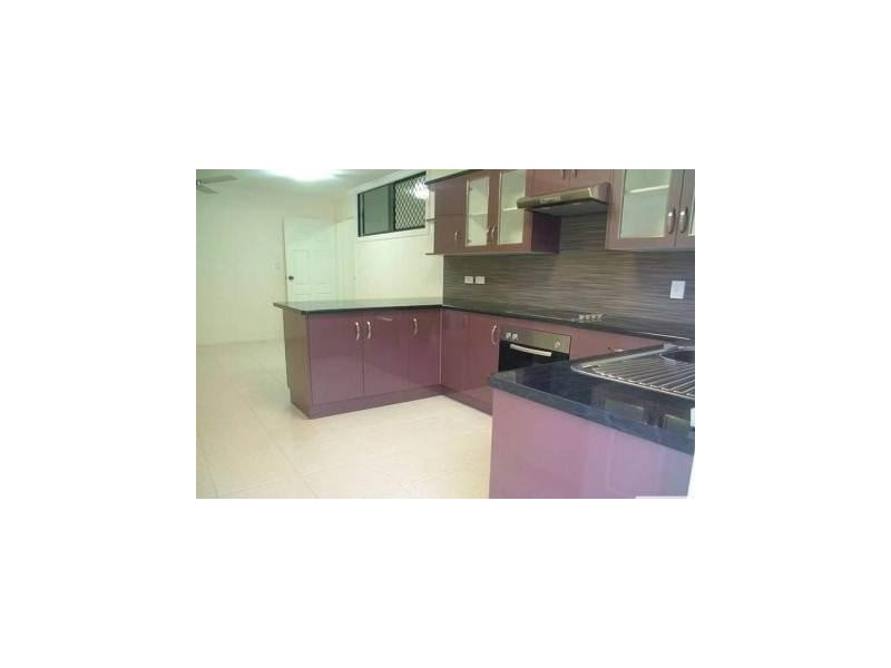 1/21 Warburton Street, North Ward QLD 4810