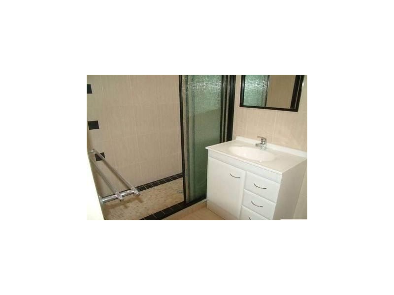 1/21 Warburton Street, North Ward QLD 4810