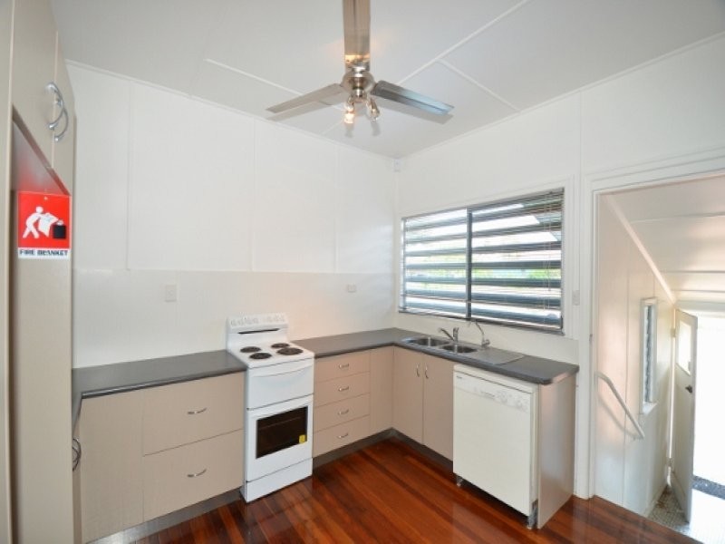 597 Ross River Road, Kirwan QLD 4817