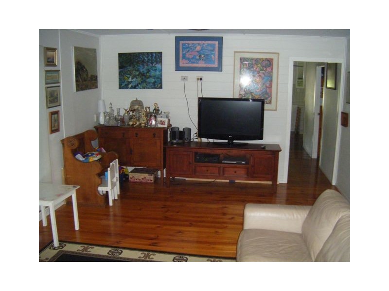 60 Nelson Street, South Townsville QLD 4810