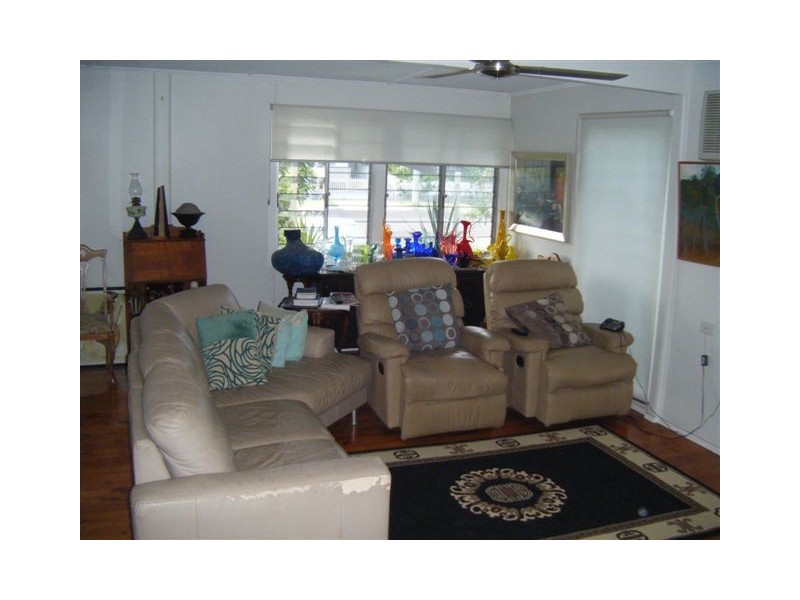 60 Nelson Street, South Townsville QLD 4810