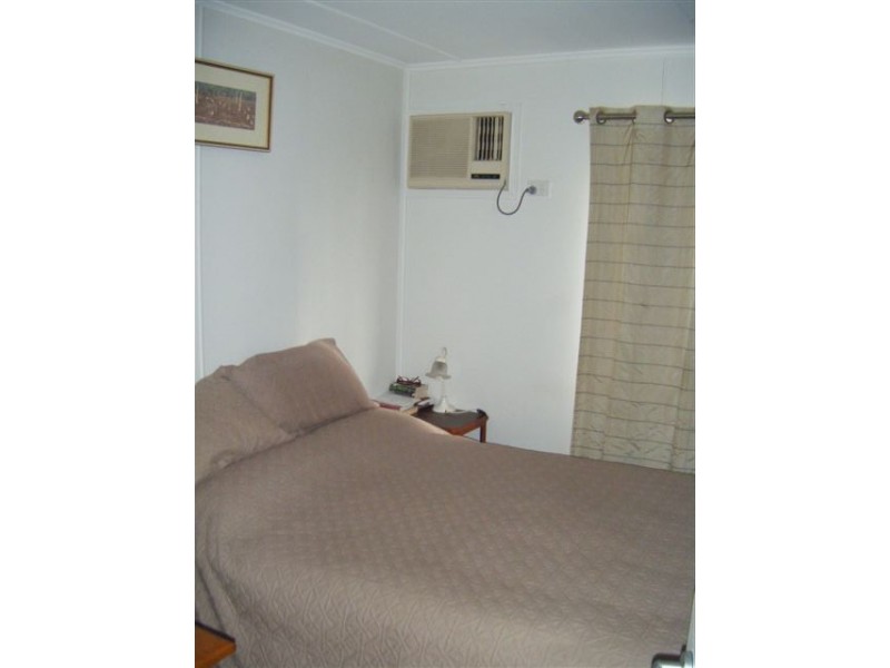 60 Nelson Street, South Townsville QLD 4810