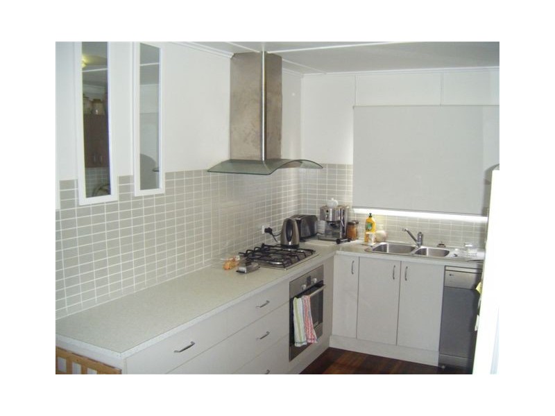 60 Nelson Street, South Townsville QLD 4810