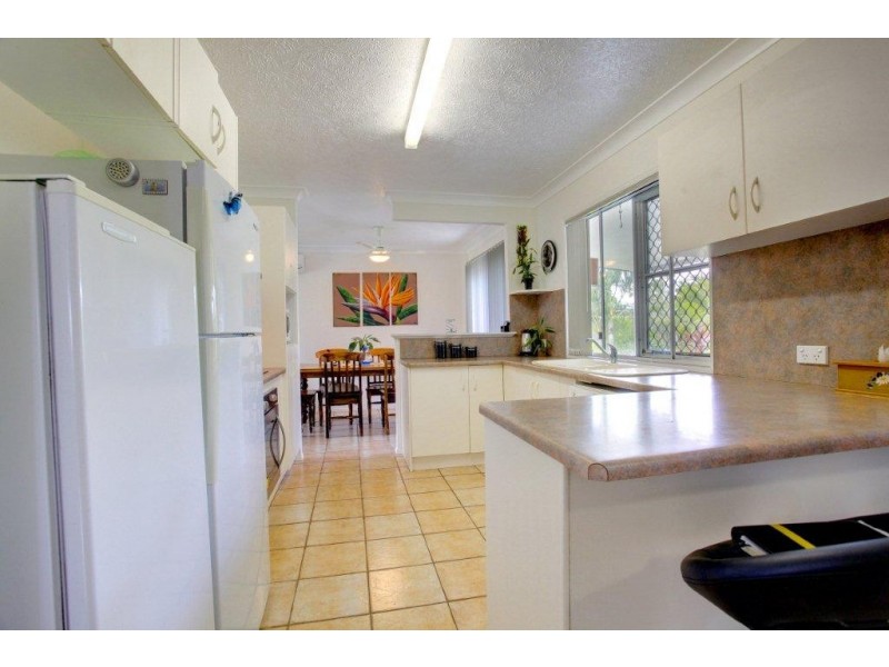 20 Colchester Cres, Kirwan QLD 4817