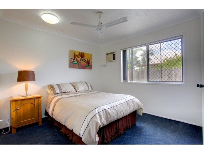 20 Colchester Cres, Kirwan QLD 4817