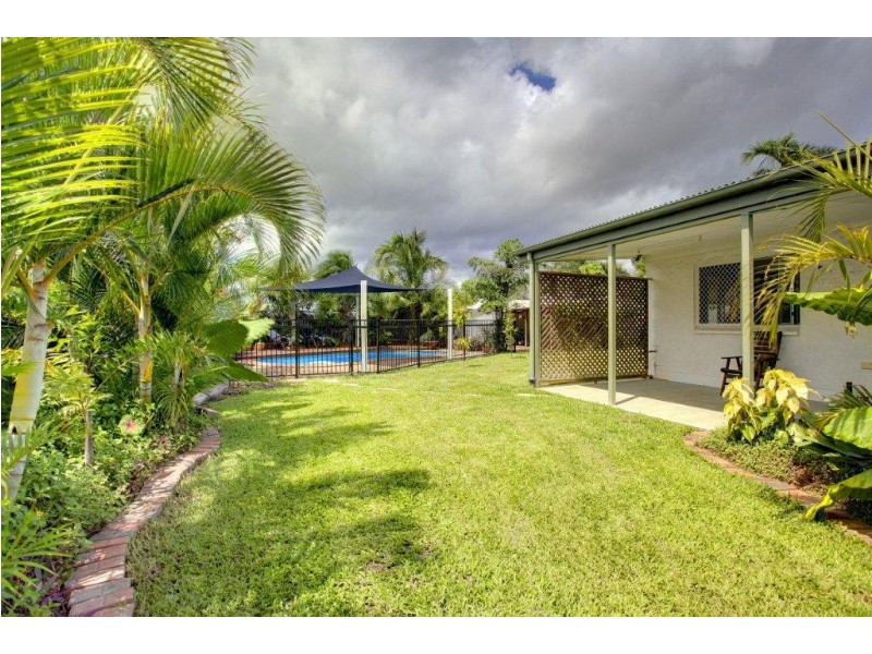 20 Colchester Cres, Kirwan QLD 4817