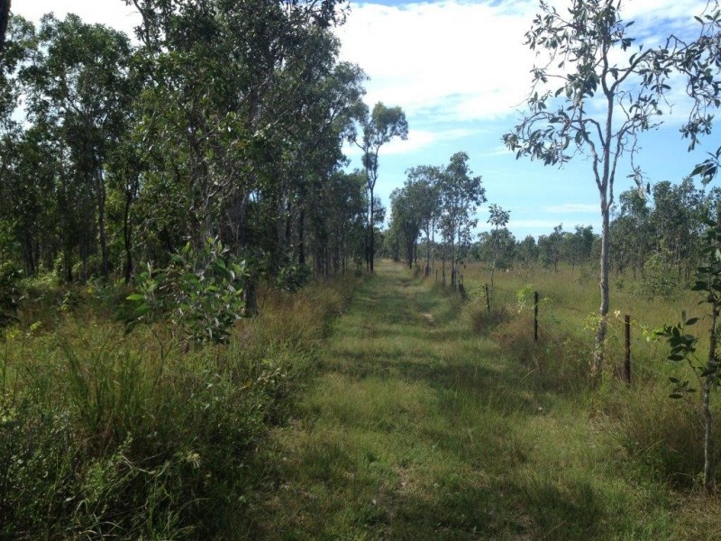 Lot 4 12 CLIFFORD AVE, Yabulu QLD 4818