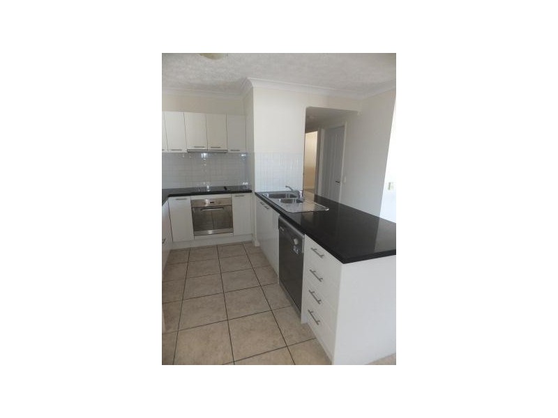 100 Ninth Avenue, Railway Estate QLD 4810