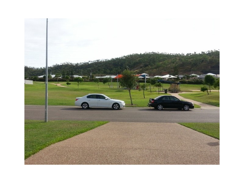 12 Sarina Court, Mount Louisa QLD 4814