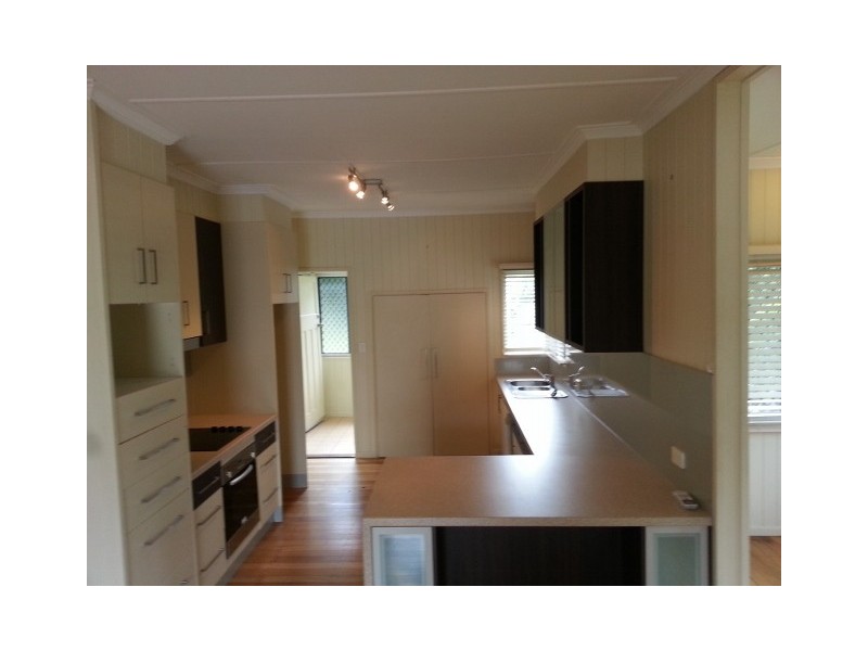 49 Goldring Street, Hermit Park QLD 4812