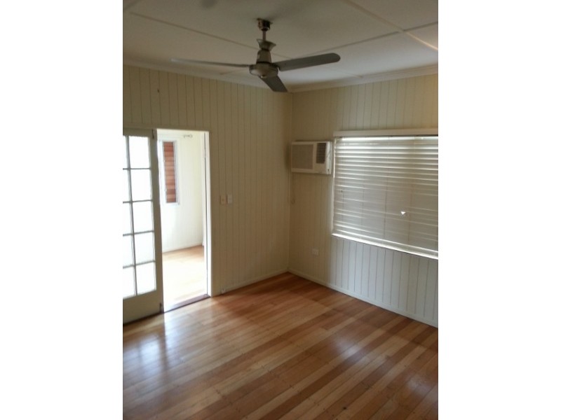 49 Goldring Street, Hermit Park QLD 4812