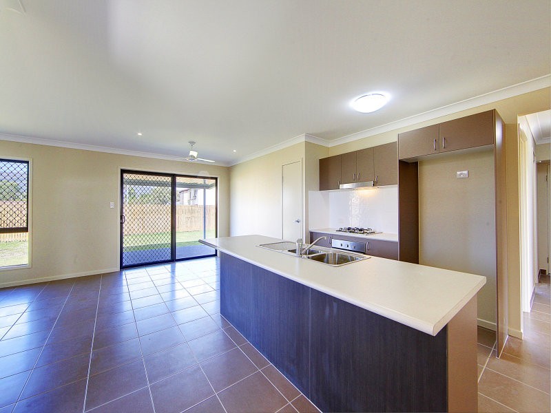 60 Blue Wren Drive, Kelso QLD 4815