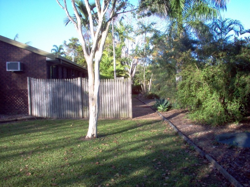 8 Frendon Parade, Mount Low QLD 4818