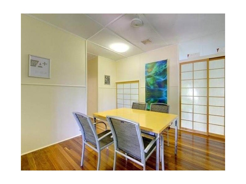 5 Bishop St, Belgian Gardens QLD 4810