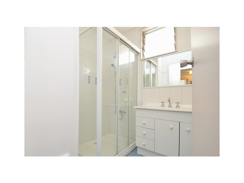 16 Malbon Road, Kirwan QLD 4817