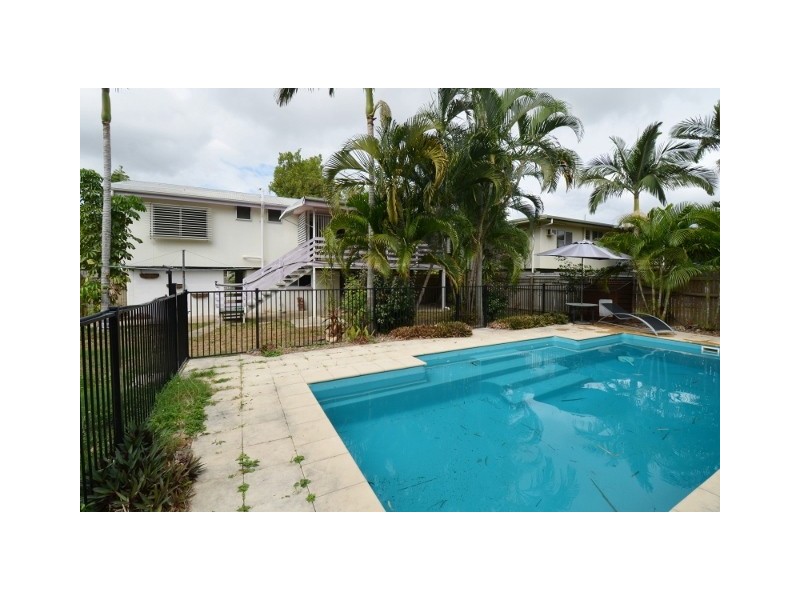 16 Malbon Road, Kirwan QLD 4817