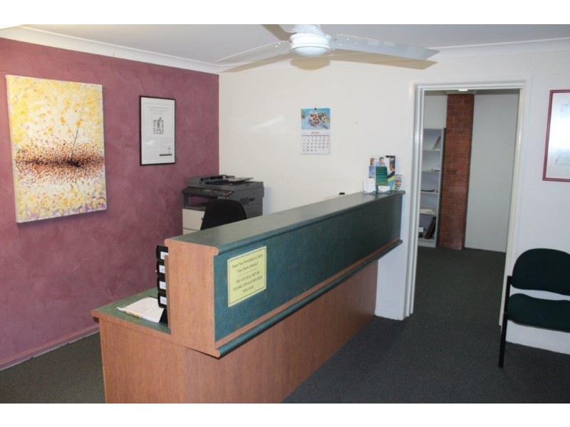 127 – 129 Thuringowa Drive, Kirwan QLD 4817