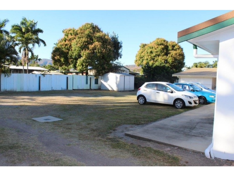 125, 127 and 129 Thuringowa Drive, Kirwan QLD 4817