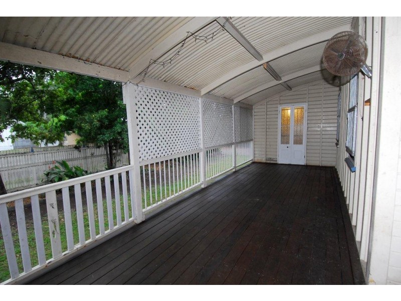 55 Perkins Street, South Townsville QLD 4810