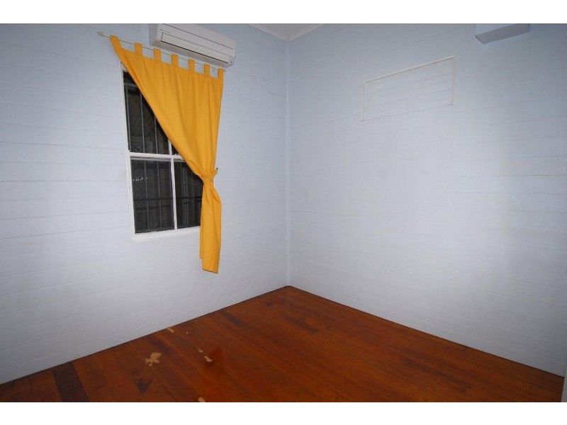 55 Perkins Street, South Townsville QLD 4810