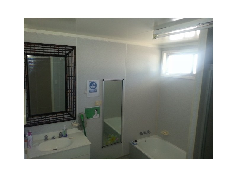 4 Alpha Street, Kirwan QLD 4817