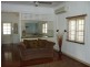 9 Henry St, West End QLD 4810