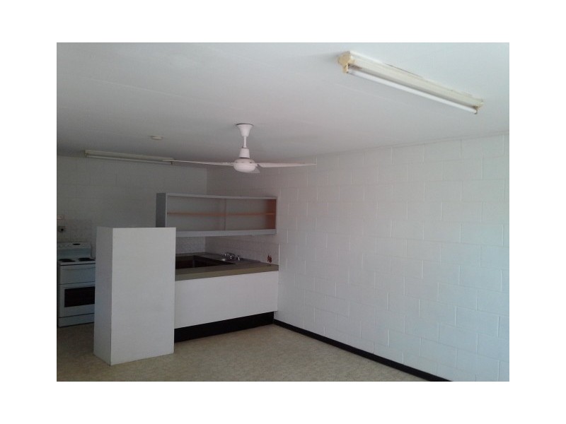 19 Wattle Street, Kirwan QLD 4817