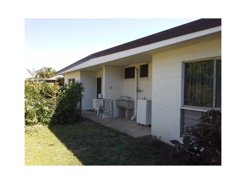 19 Wattle Street, Kirwan QLD 4817