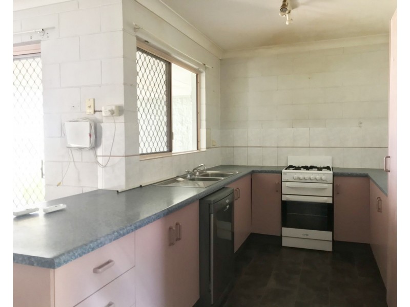 15 Dalkeith Crescent, Mount Louisa QLD 4814