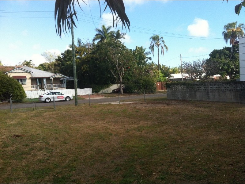 16 WINDSOR, Hermit Park QLD 4812