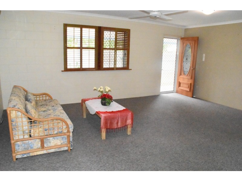 2 Alexander Court, Rasmussen QLD 4815
