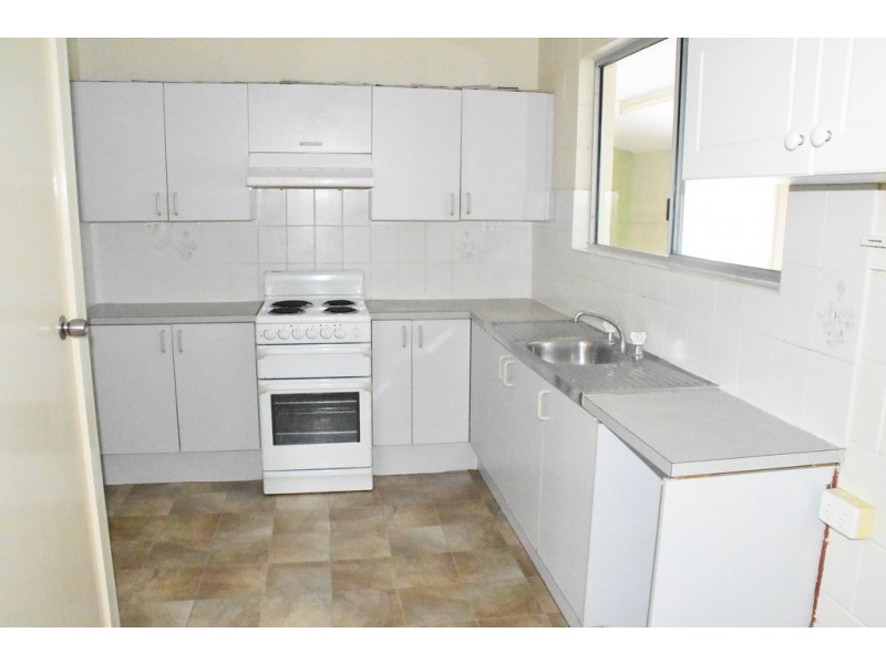 2 Alexander Court, Rasmussen QLD 4815