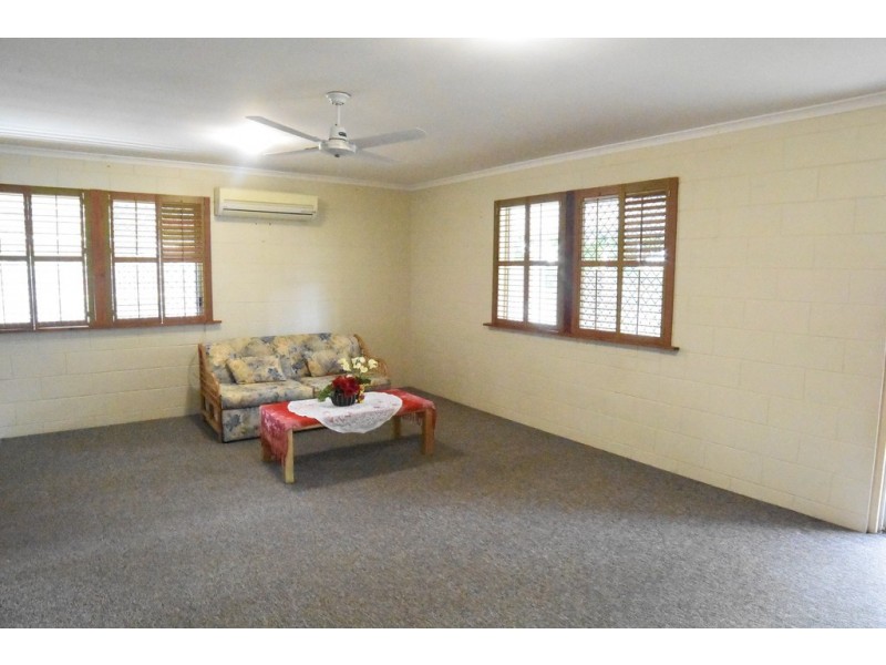 2 Alexander Court, Rasmussen QLD 4815