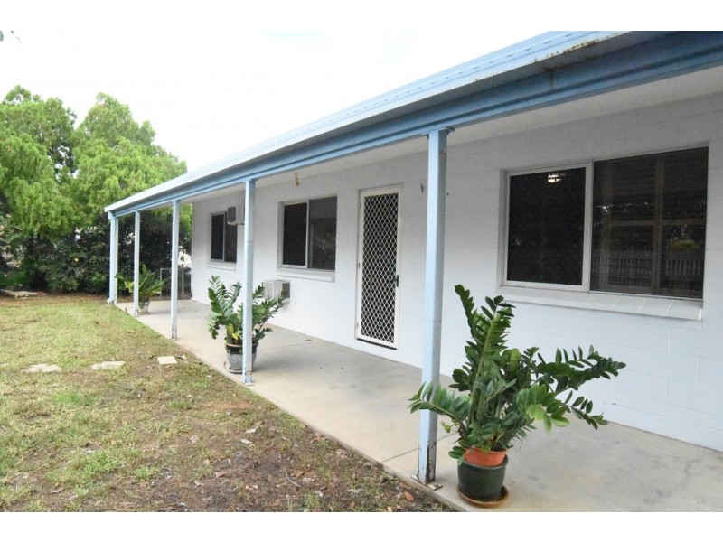 2 Alexander Court, Rasmussen QLD 4815
