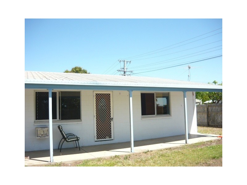 2 Alexander Court, Rasmussen QLD 4815