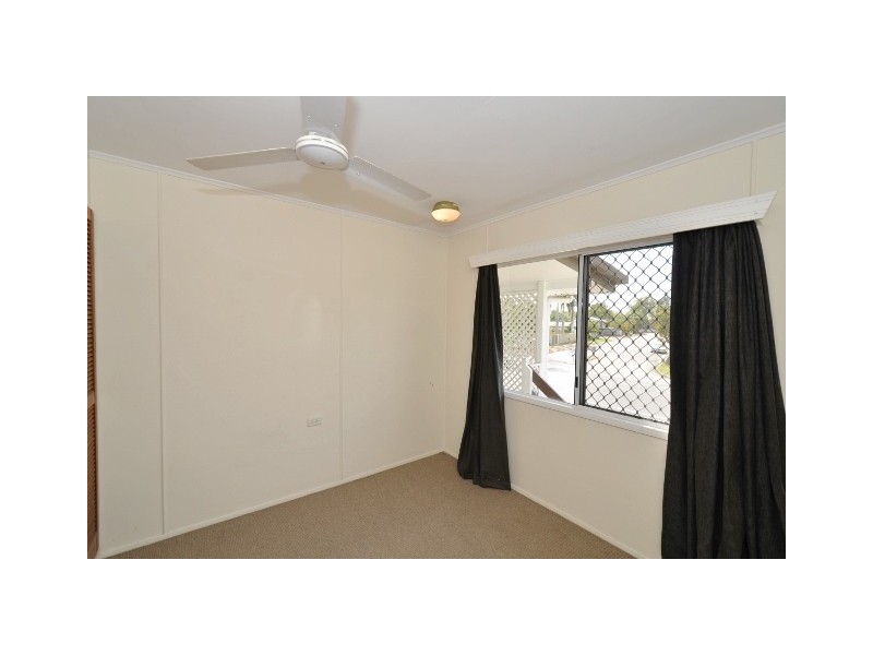 279 Charles St, Heatley QLD 4814