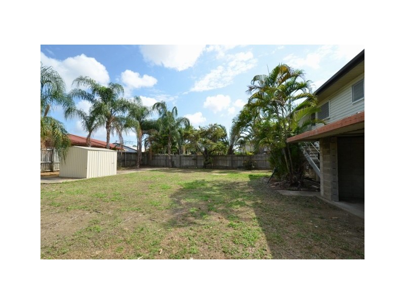 279 Charles St, Heatley QLD 4814