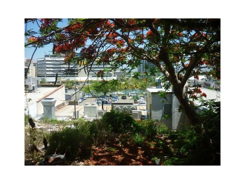 24 Melton Terrace, Townsville City QLD 4810