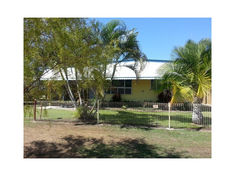 4 Bomana Street, Aitkenvale QLD 4814