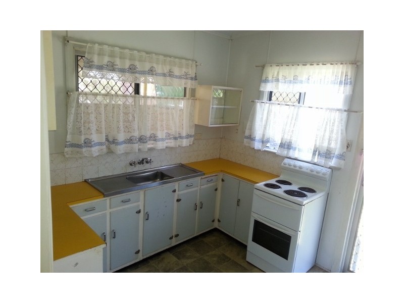 4 Bomana Street, Aitkenvale QLD 4814