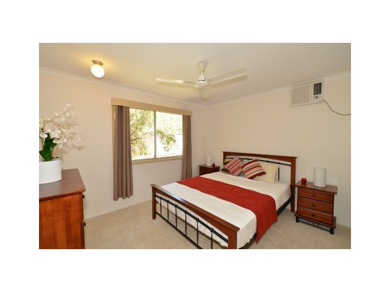 10 Carina Court, Mount Louisa QLD 4814