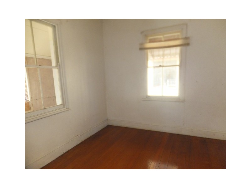 24 Melton Terrace, Townsville City QLD 4810