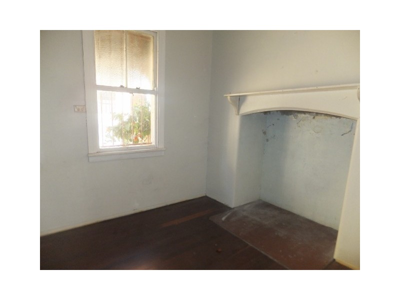 24 Melton Terrace, Townsville City QLD 4810