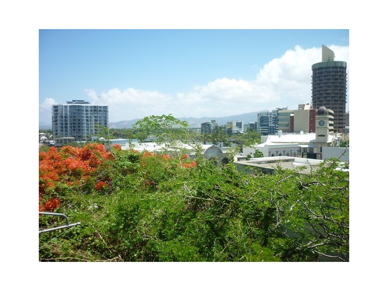 24 Melton Terrace, Townsville City QLD 4810