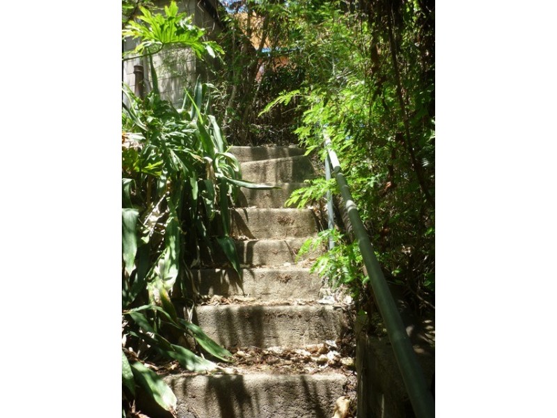 24 Melton Terrace, Townsville City QLD 4810