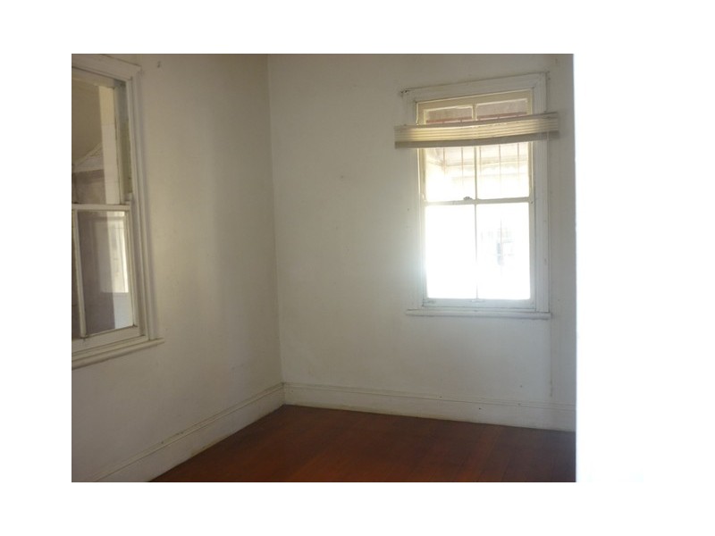 24 Melton Terrace, Townsville City QLD 4810