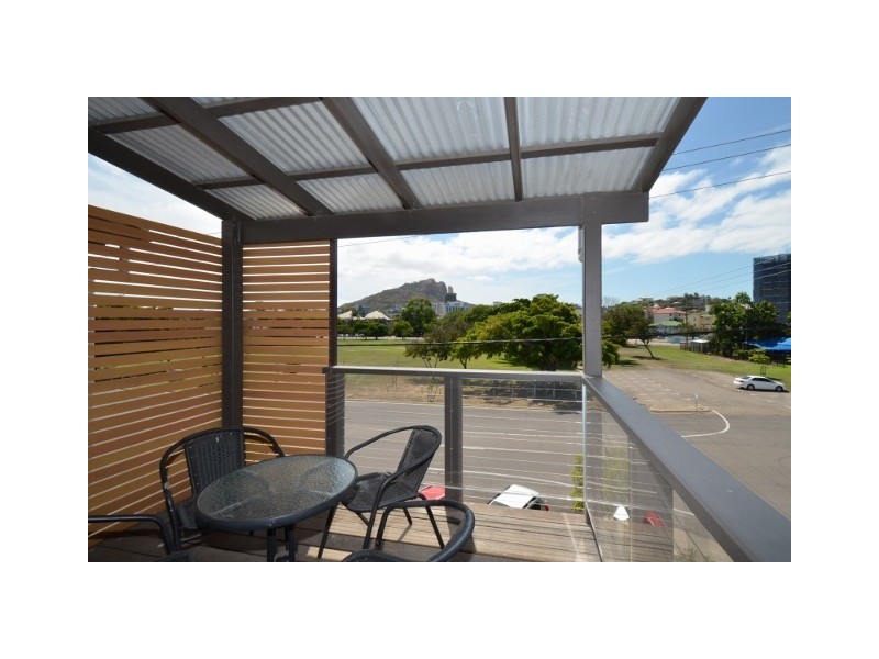 1/90 Davidson  Street, South Townsville QLD 4810