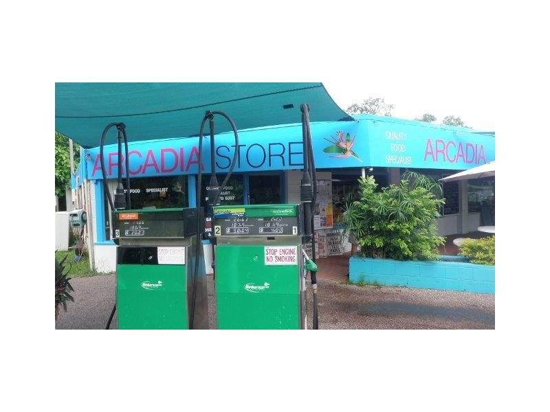 28 McCabe Crescent, Magnetic Island QLD 4819