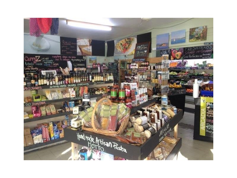 28 McCabe Crescent, Magnetic Island QLD 4819