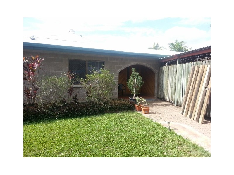 13 CHAMPAGNE CRESCENT, Kelso QLD 4815